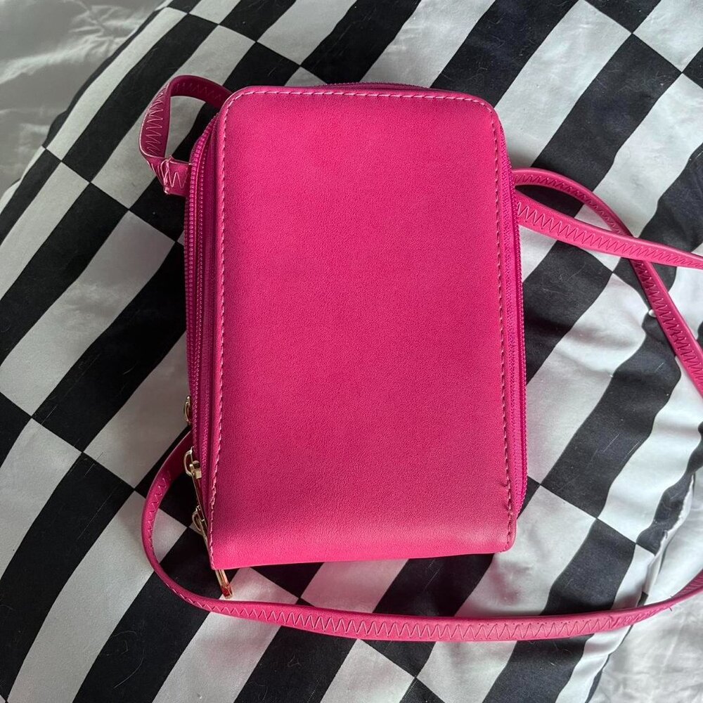 Hot Pink Quilted Heart Purse - Picture 2 of 7